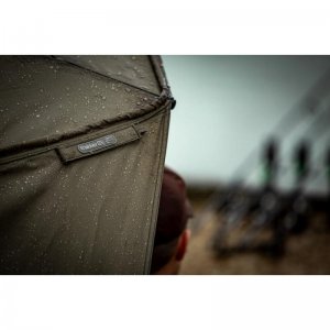 Trakker Kšilt + přehoz - Tempest Brolly 100 Skull Cap Wrap